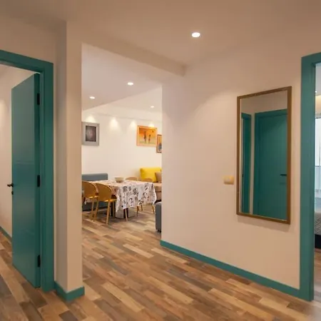 Luxury Golden 3 Apartment Sarandë