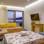 شقة Luxury Golden 3 *