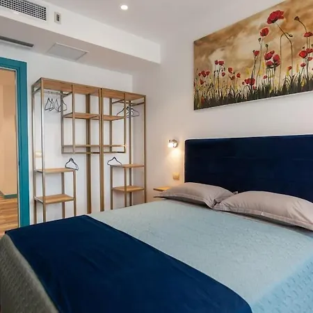 Luxury Golden 3 Saranda