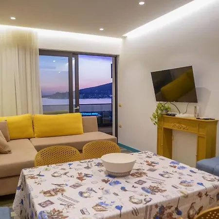 Apartment Luxury Golden 3 *